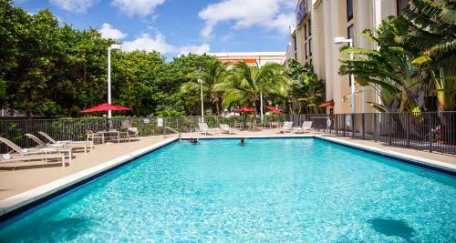 Best Western Plus Kendall Hotel & Suites