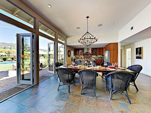 399 Treehaven Ln Home