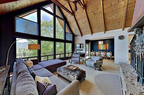 Sonoma House