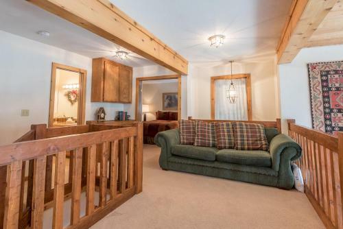 Sage Road Duplex Beautiful Views In Warm Springs
