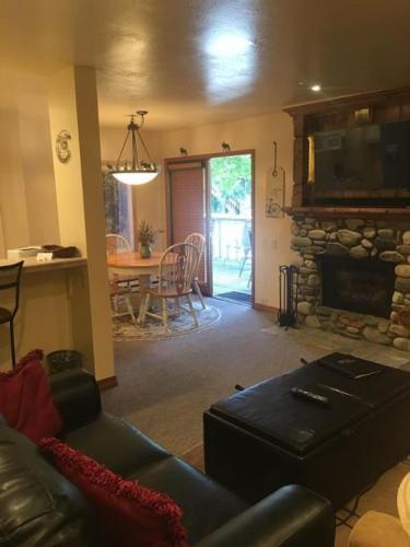 Sun Valley Condo 101