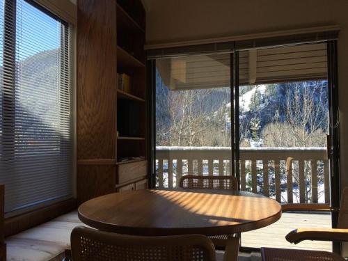 Sun Valley Condo 120