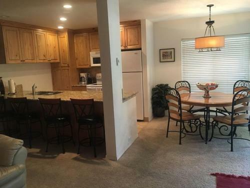 Sun Valley Condo 137