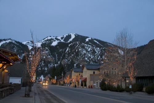 Sun Valley Town Home 215a