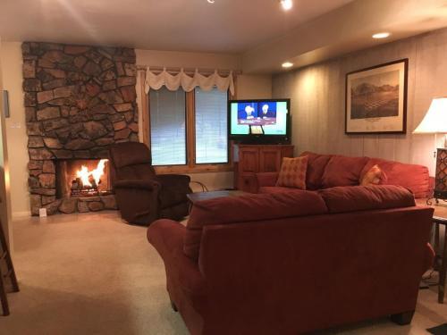 Sun Valley Condo 153