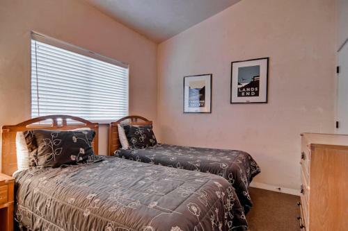 River Ridge Townhomes West Ketchum, Walk To Town