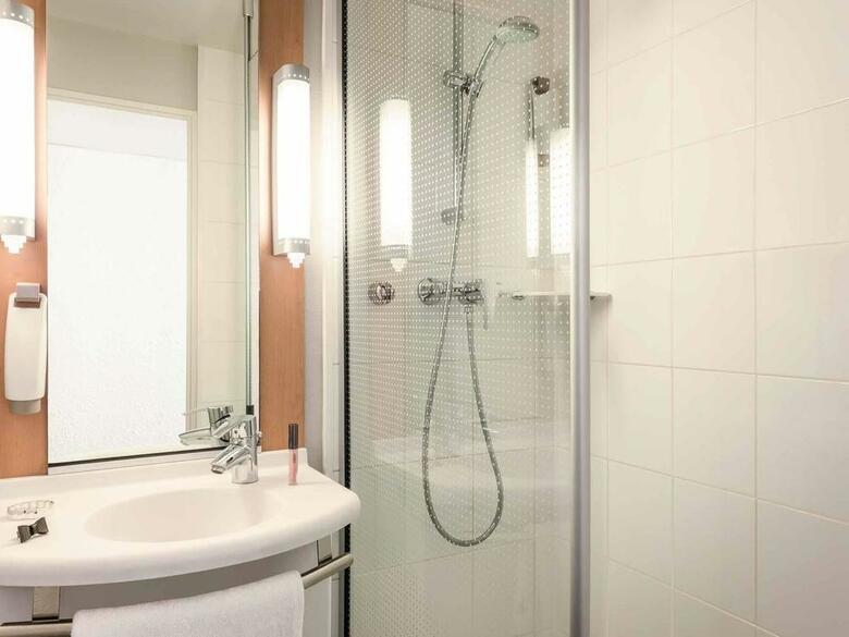 Hotel Ibis Paris Canal Saint Martin