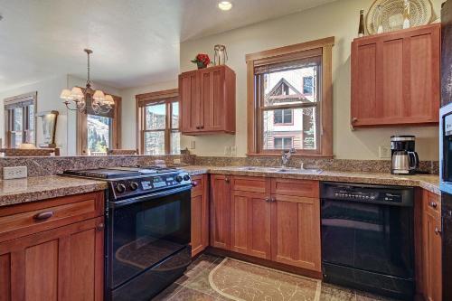 2345 Red Hawk Townhome Townhouse