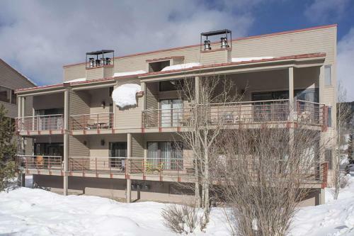 Ski Run - Mountain House Keystone