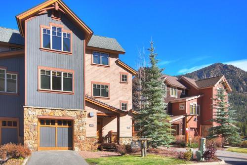 6552 Settlers Creek Townhomes