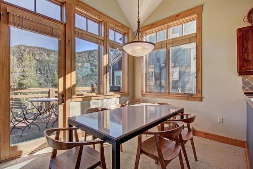 6552 Settlers Creek Townhomes