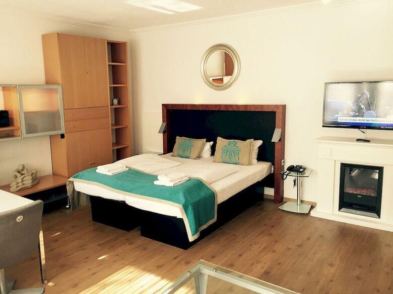 Dom Hotel Am R�merbrunnen