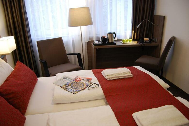 Dom Hotel Am R�merbrunnen