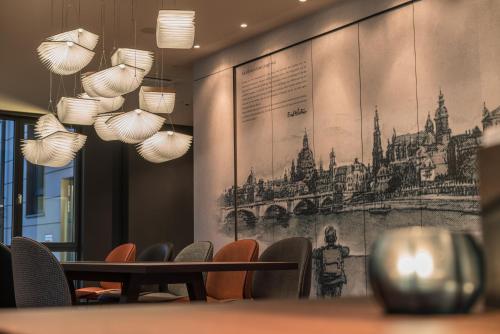 Hotel Motel One Dresden- Palaisplatz