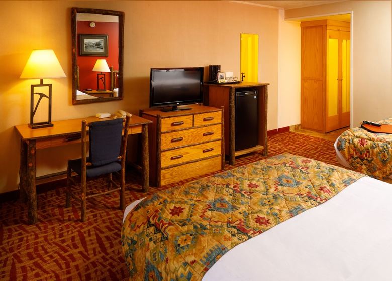 Hotel 49'er Inn & Suites
