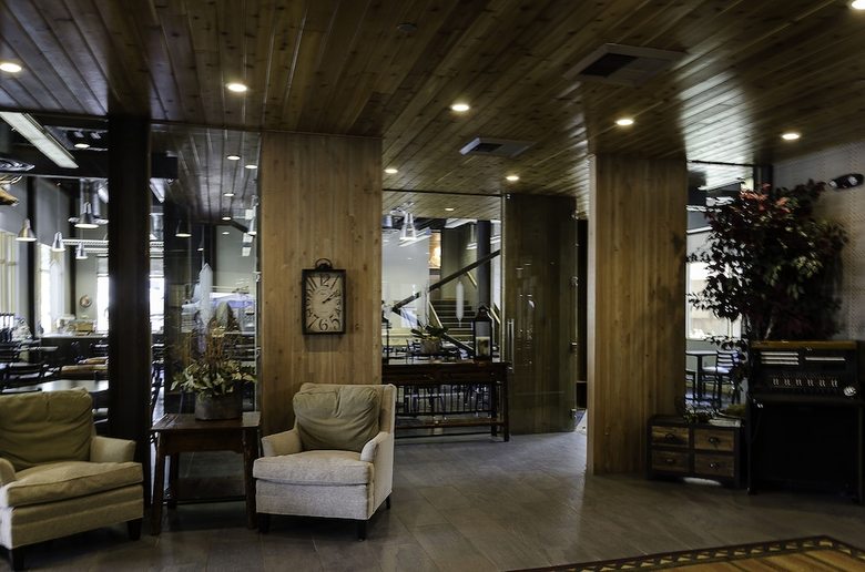 Hotel 49'er Inn & Suites