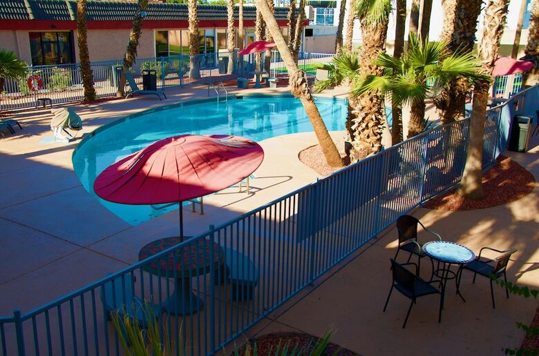 Hotel Quality Inn Airport