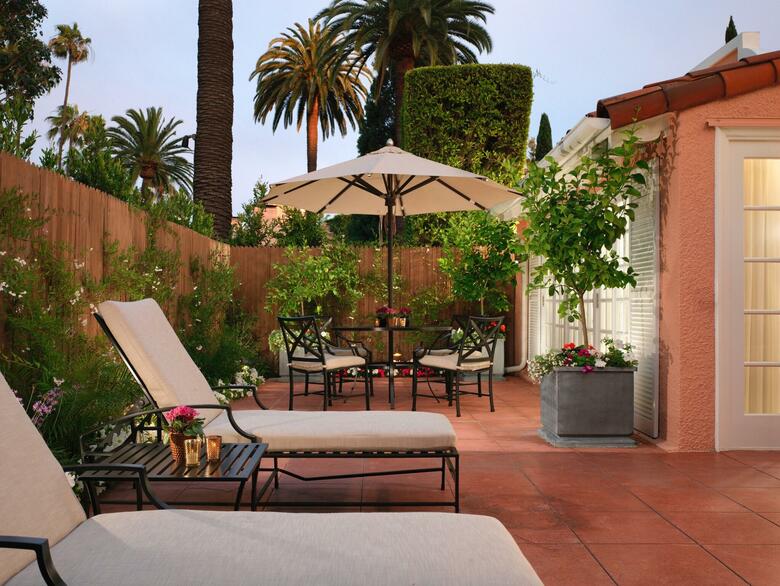 Beverly Hills Hotel And Bungalows