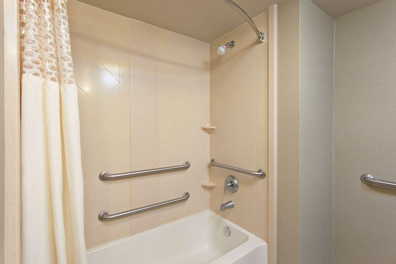 Hotel Hampton Inn & Suites Merced