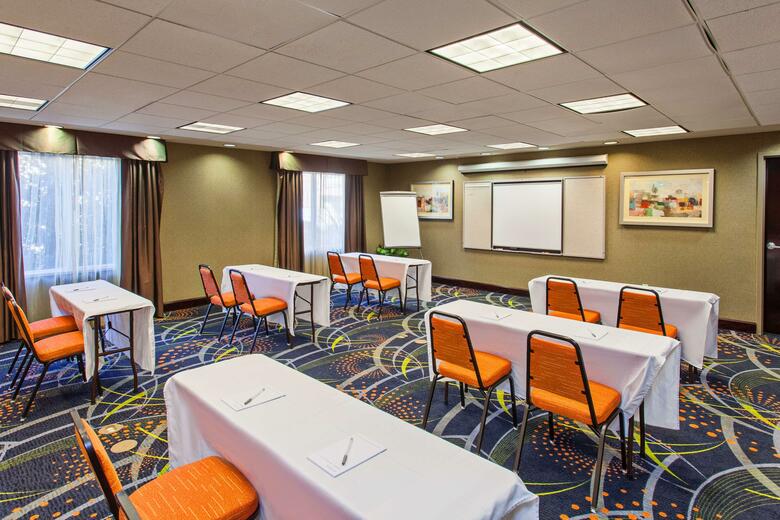 Hotel Hampton Inn & Suites Merced