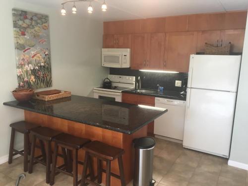 Apartamento Kihei Kai Nani #12-136 Condo
