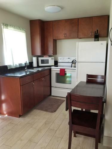 Apartamentos Nona Lani Cottages