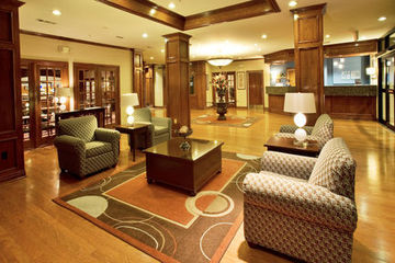 Holiday Inn Express Hotel & Suites