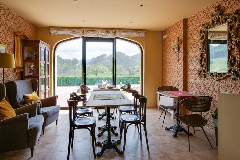 Apartamentos La Casona De La Roza