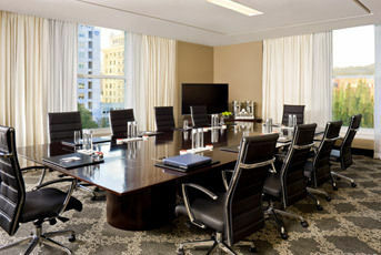 Hotel *the Nines*