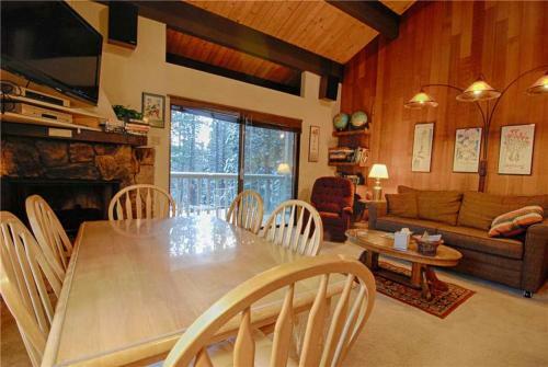 Commonwealth #251 Holiday Home