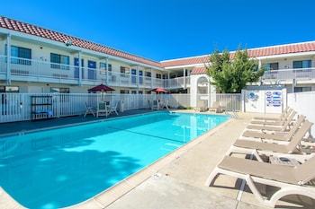 Hotel Motel 6 Redding South