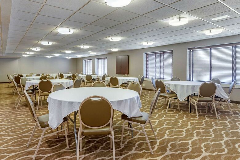 Hotel Hampton Inn Lansing Airport