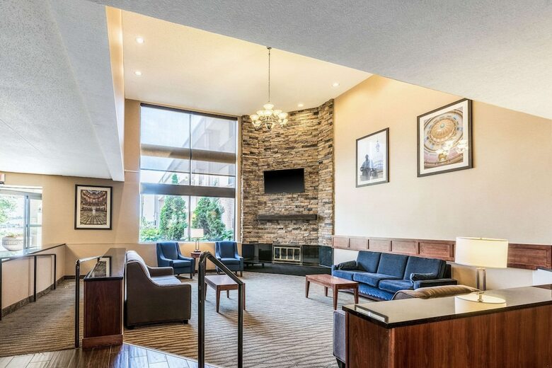 Hotel Hampton Inn Lansing Airport