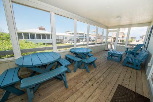 Beach Realty Saltaire #11