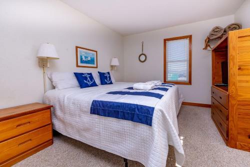 Beach Realty Saltaire #11