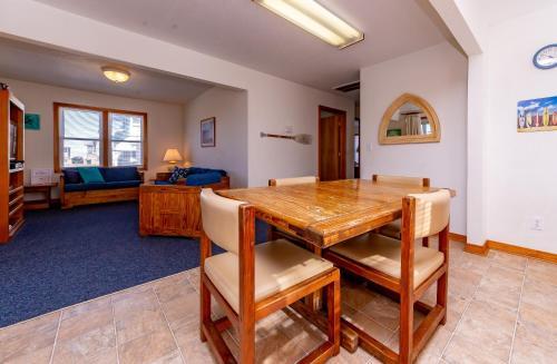 Beach Realty Saltaire #11