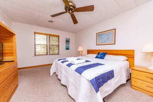 Beach Realty Saltaire #12