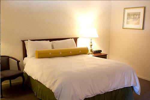 Hotel Coral Reef Inn & Suites