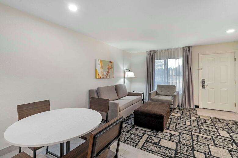 Hotel Best Western Meridian Inn & Suites