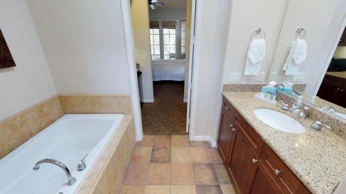 Studio Villa In La Quinta, Ca (#lv004)