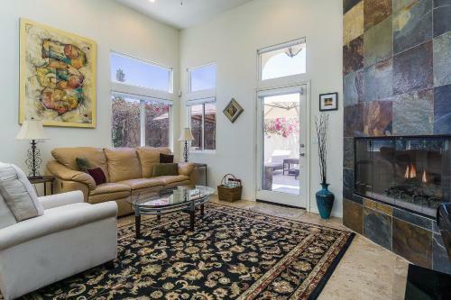 52990 Avenida Villa Home