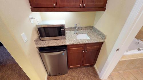 Studio Villa In La Quinta, Ca (#lv006)