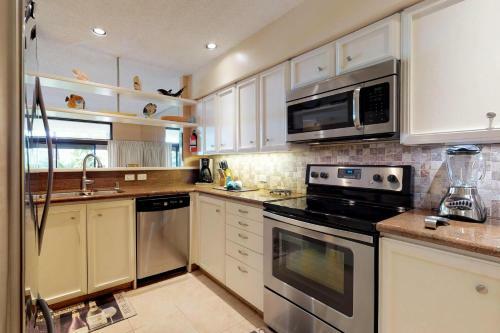Kaanapali Royal L102