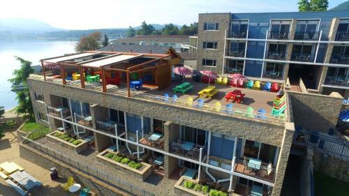 Hotel Surfside On The Lake