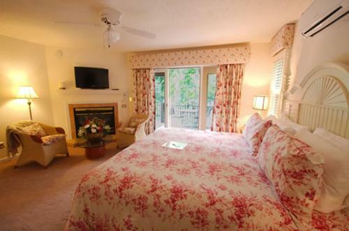 Posada Lodge On Lake Lure