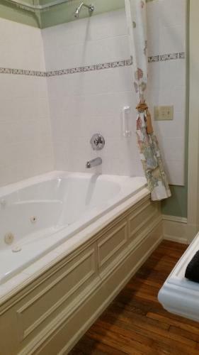 King's Cottage Bed & Breakfast