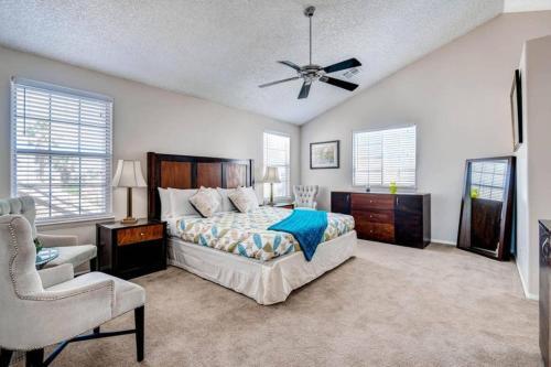 Blue Star Holiday Home