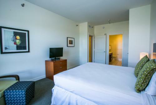 Luna East Two-bedroom Apartment #531