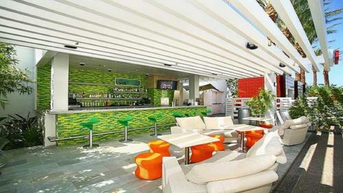 Apartamento Amazing High Rise Studio With Balcony Mountain Views 21st Floor