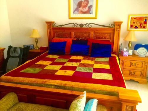 Master Bedroom Suite+private Bath
